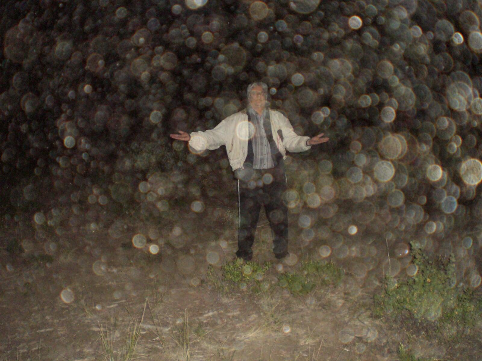 You Are Never Alone!  Every Picture Tells A Story, Don't It? Woooo!